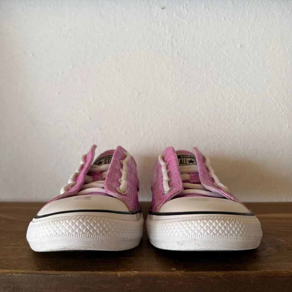 Converse Sneakers Junior Size 3.5 Chuck Taylor All Star Ox Pink Glitter 665978C
